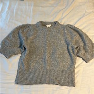 Heather gray shortsleeved sweater